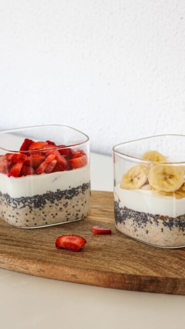 Sem ideias para os lanches? Então tens de ver esta receita! 😋AVEIA ADORMECIDAUm lanche super simples e prático de fazer…Rico em proteína e hidratos de carbono complexos, que irão manter-te saciada durante muito tempo!Já experimentaste alguma vez? Se não, guarda já para não te esqueceres 🩷#alimentaçãosaudável #refeicoesfaceis #lanche #refeicaosaudavel #healthyfood #aveia #skyr #iogurte #snack #overnightoats #receitasimples #equilibrioalimentar #breakfastideas