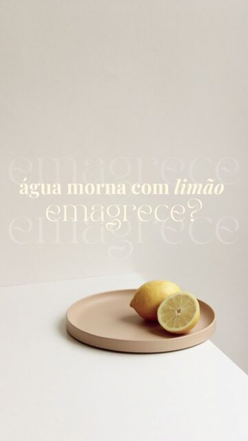 🍋💧 Fui à casa feliz esclarecer se a água morna com limão, emagrece ou não…É verdade que ainda existem muitas pessoas que acreditam que começar o dia com esta mistura ajuda a “queimar gordura”... mas será que isso é mesmo verdade? 🤔A resposta é simples: não há nenhum alimento ou bebida que, por si só, emagreça. O limão é saudável, sim. A água também. Mas a ideia de que esta combinação tem poderes mágicos de emagrecimento é mais um mito da cultura da dieta.No entanto, no final do vídeo, eu e a Diana damos-te uma dica infalível para perderes peso com a tua água com limão 💛 📲 Vê o vídeo e identifica aquela amiga que não dispensa a sua água com limão em jejum!
#nutrição #nutricaoconsciente #mitosdanutrição #nutricionista #emagrecimentosaudável #comportamentoalimentar #aguacomlimao #sic #casafeliz